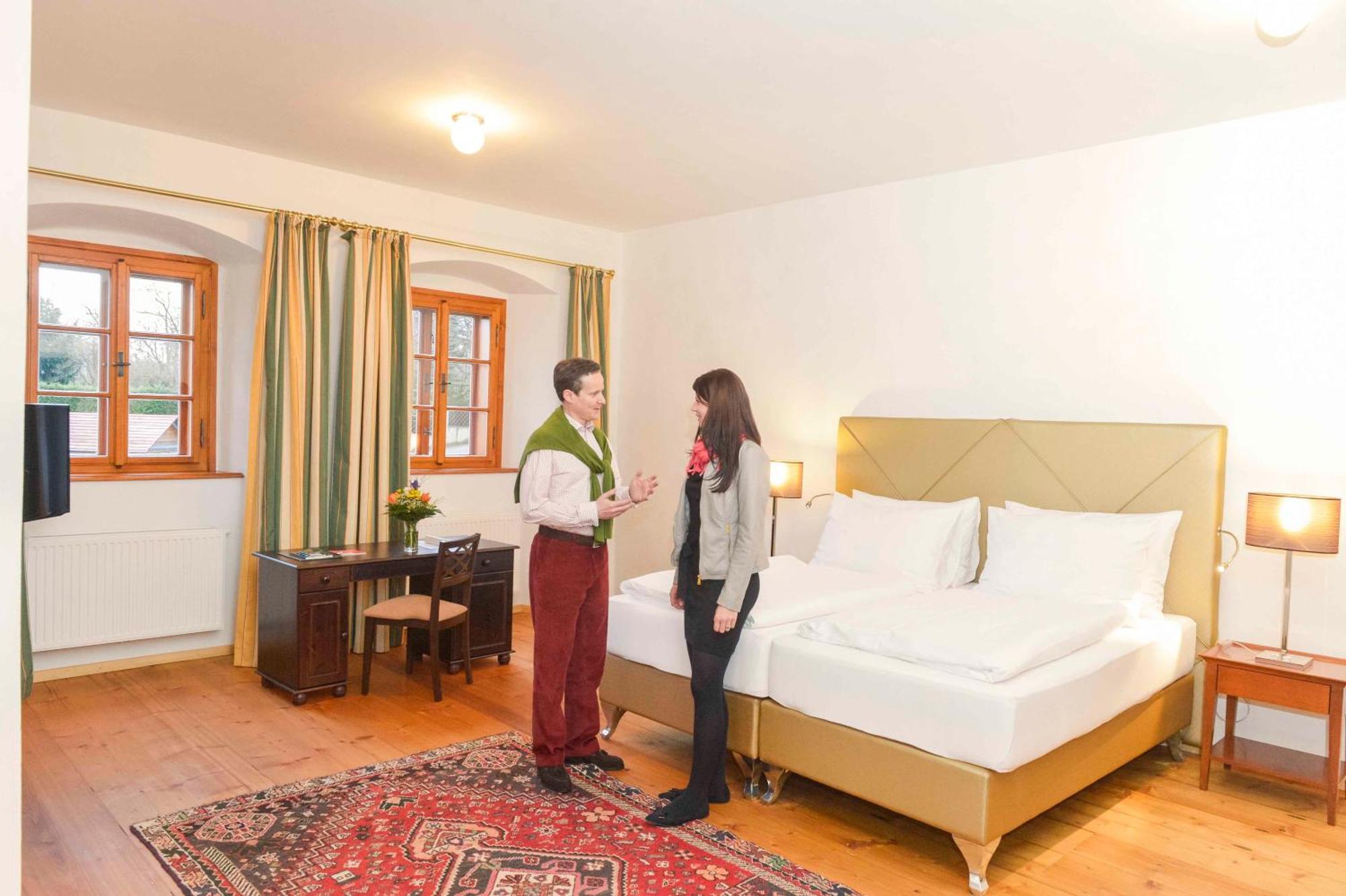 Schlosshotel Mailberg Ruang foto