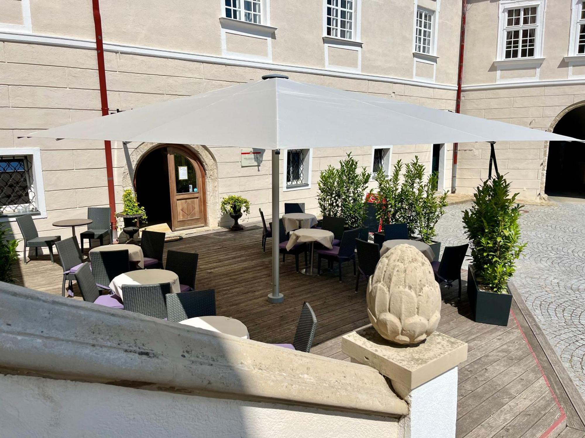 Schlosshotel Mailberg Bagian luar foto