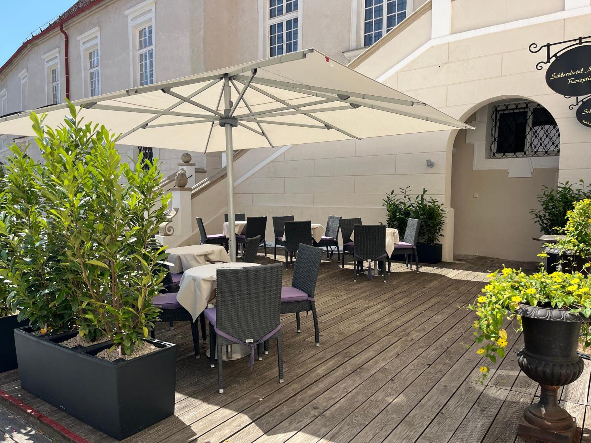 Schlosshotel Mailberg Bagian luar foto