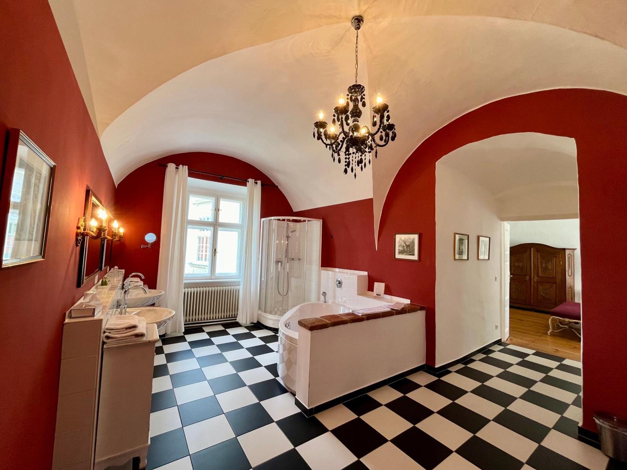 Schlosshotel Mailberg Bagian luar foto